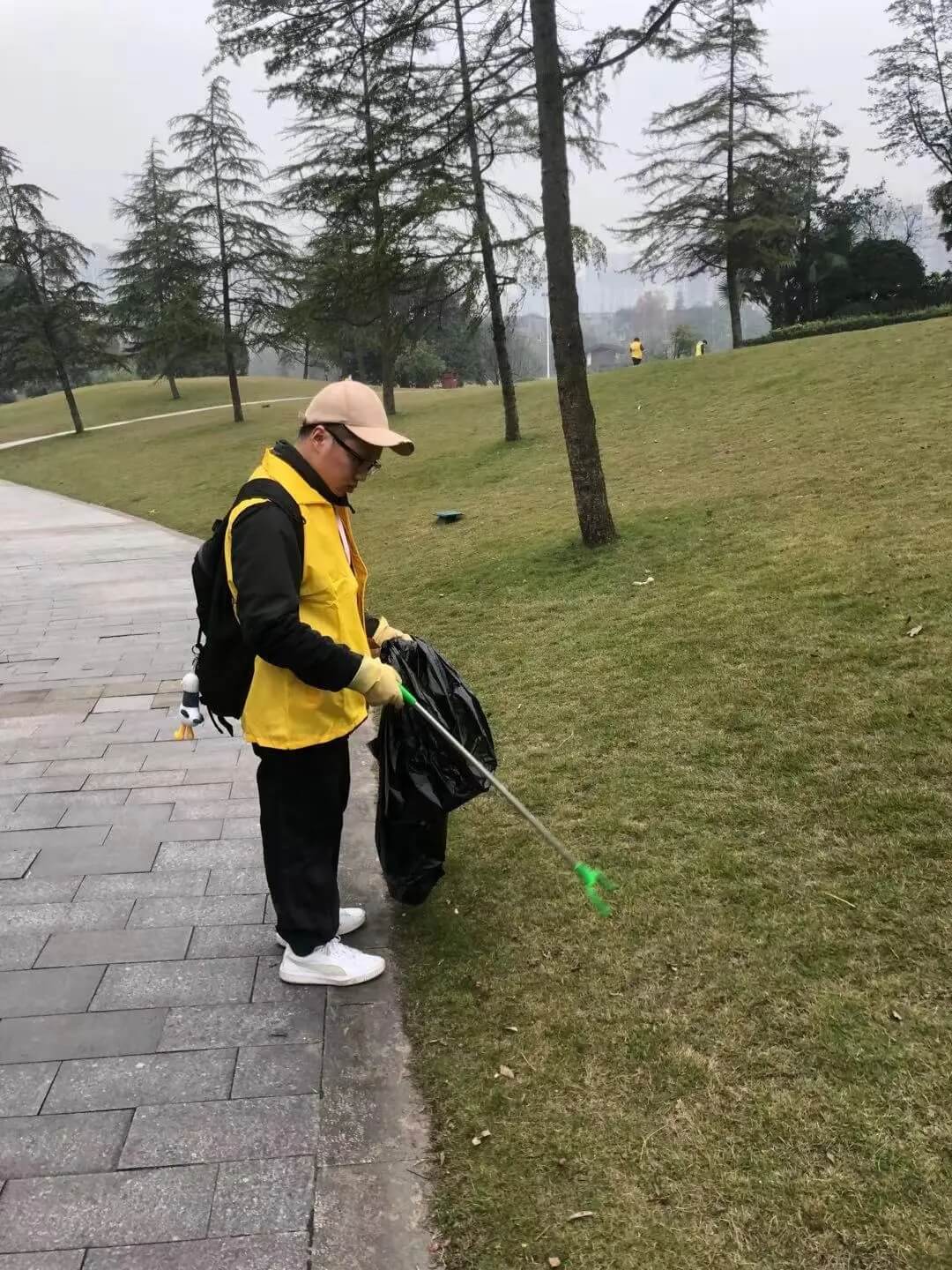 龍行公益 ‖ 助推環(huán)保齊動員，重慶龍行畫室在行動！圖三