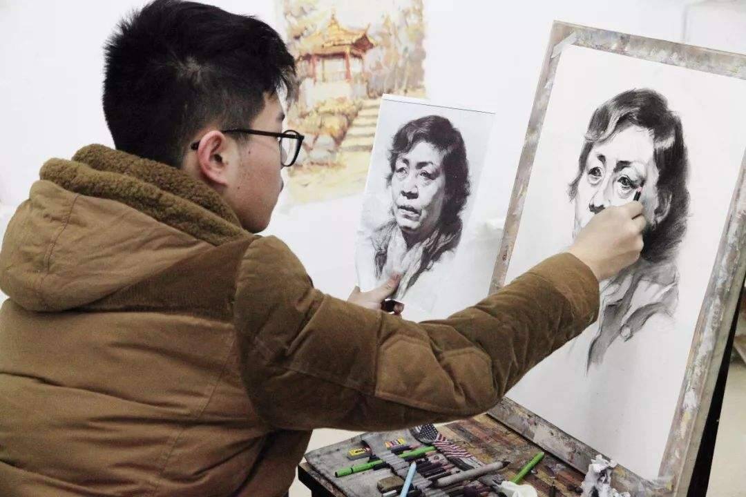 美術生集訓跟不上？重慶美術培訓畫室四個秘籍助你順利通關！