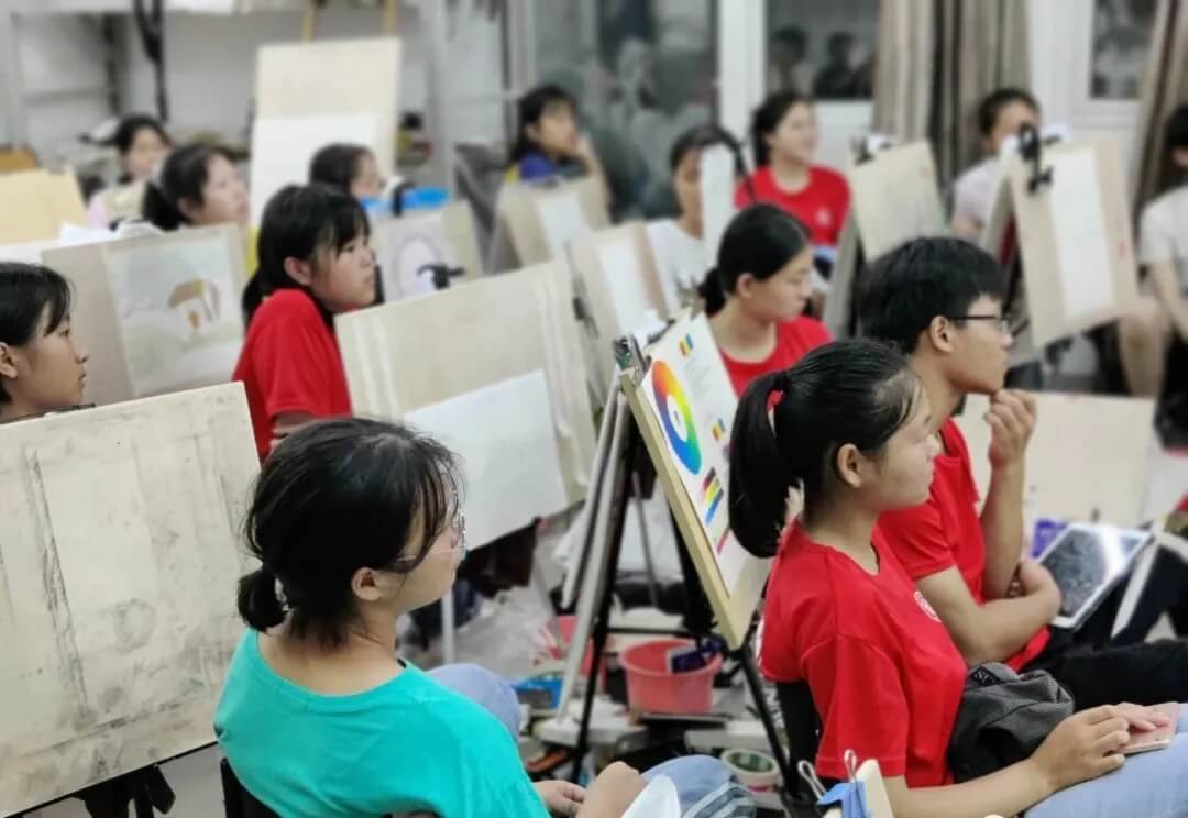 “雙減”政策下國內(nèi)美術(shù)教育的前景如何？8