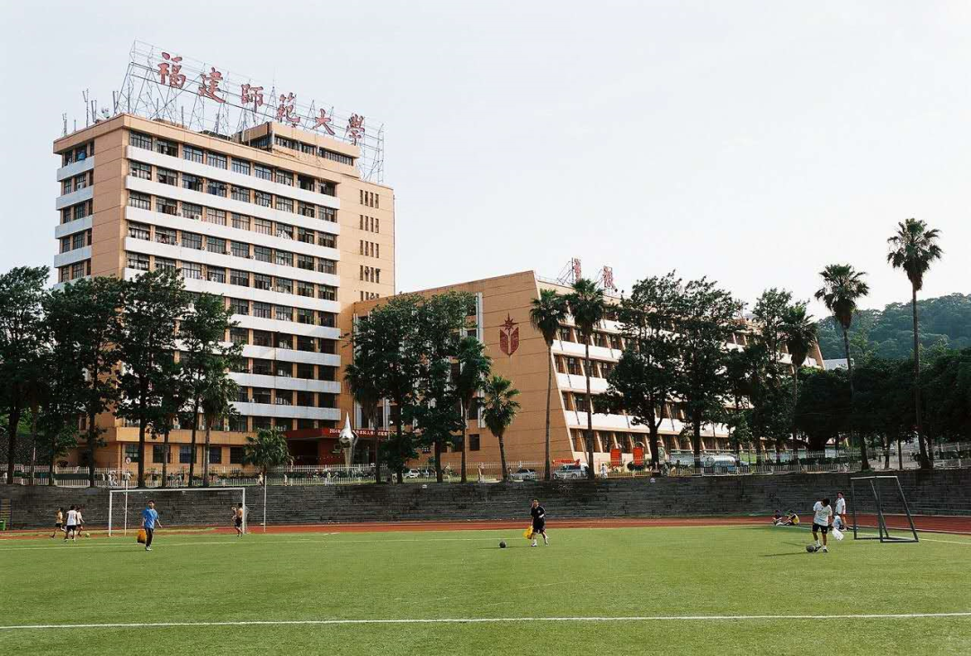 那些藝術(shù)院校容易考？怎么找的適合自己的院校？