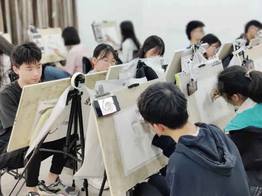 美術(shù)生集訓(xùn)是一種怎樣的體驗(yàn)？送給正在集訓(xùn)的同學(xué)，請(qǐng)堅(jiān)持下去4