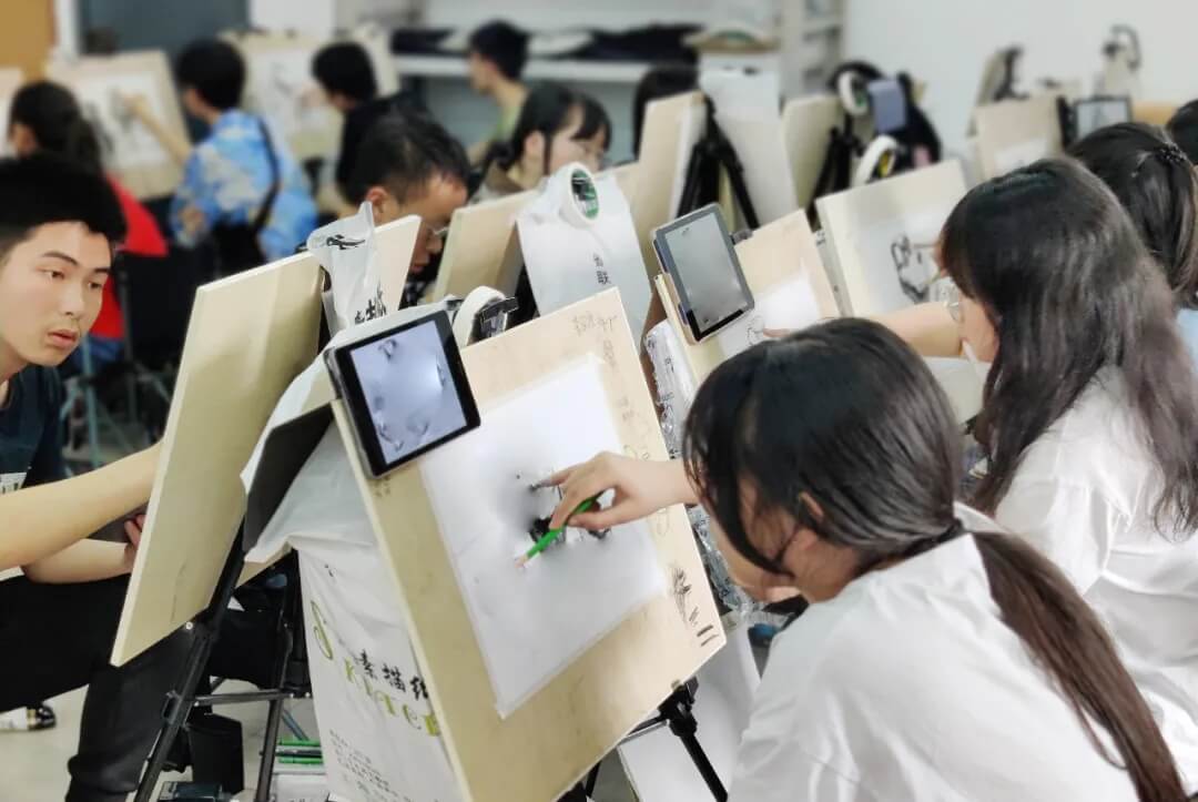 美術(shù)生集訓(xùn)是一種怎樣的體驗(yàn)？送給正在集訓(xùn)的同學(xué)，請(qǐng)堅(jiān)持下去