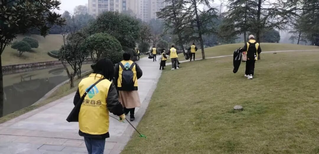 龍行公益 ‖ 助推環(huán)保齊動員，重慶龍行畫室在行動！圖二